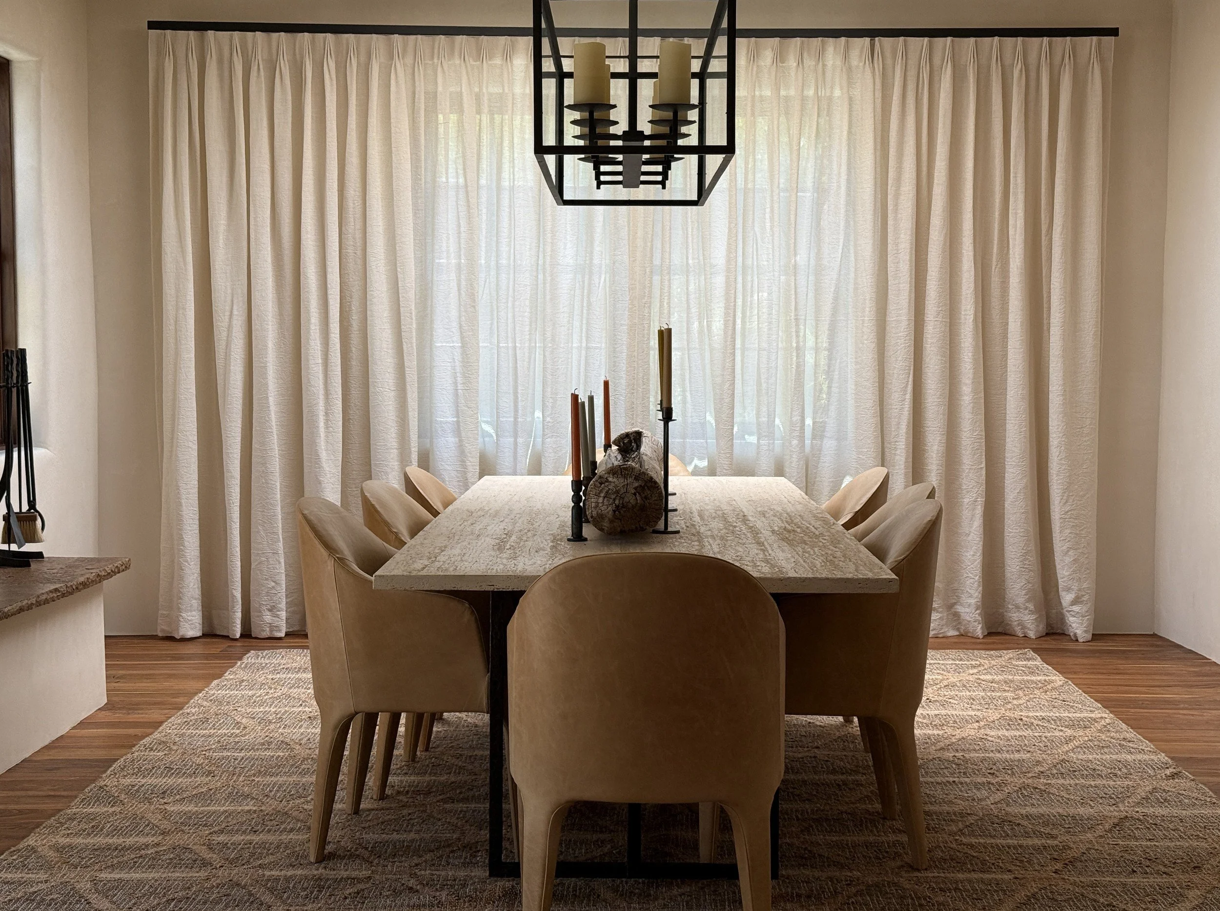 weekend-retreat-02-dining-room.jpg