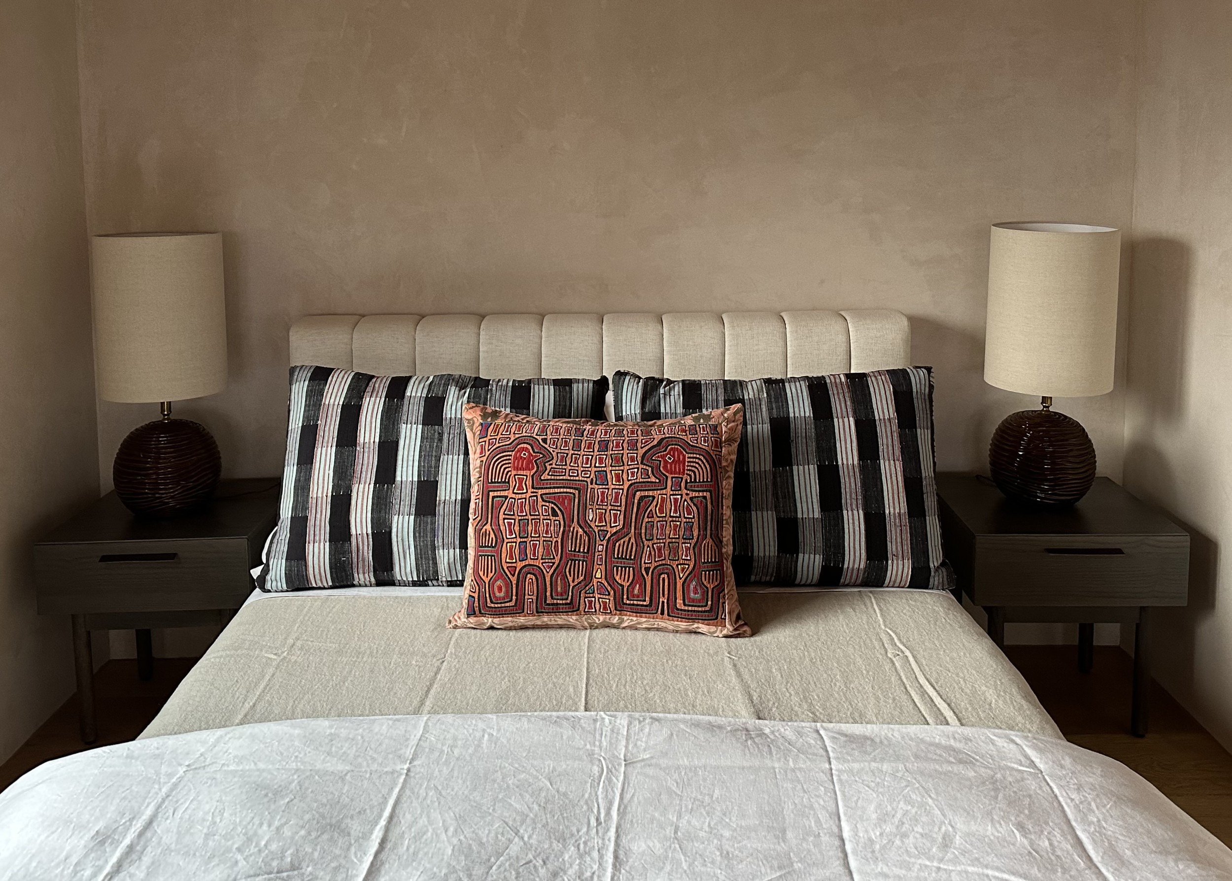 new-mexico-hideaway-13-guest-bedroom-mola-pillow.jpg