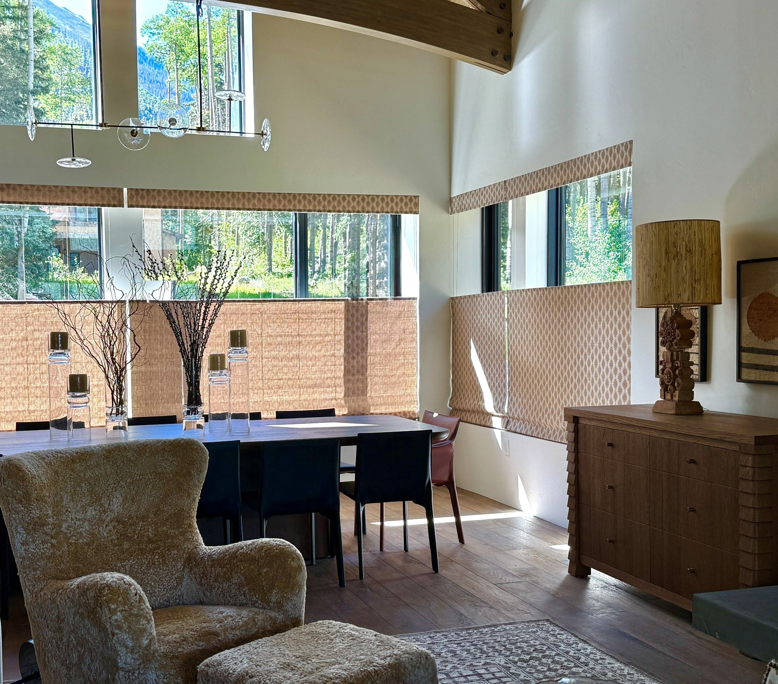 taos-ski-valley-cabin-2-06-cabin-dining-room.jpg