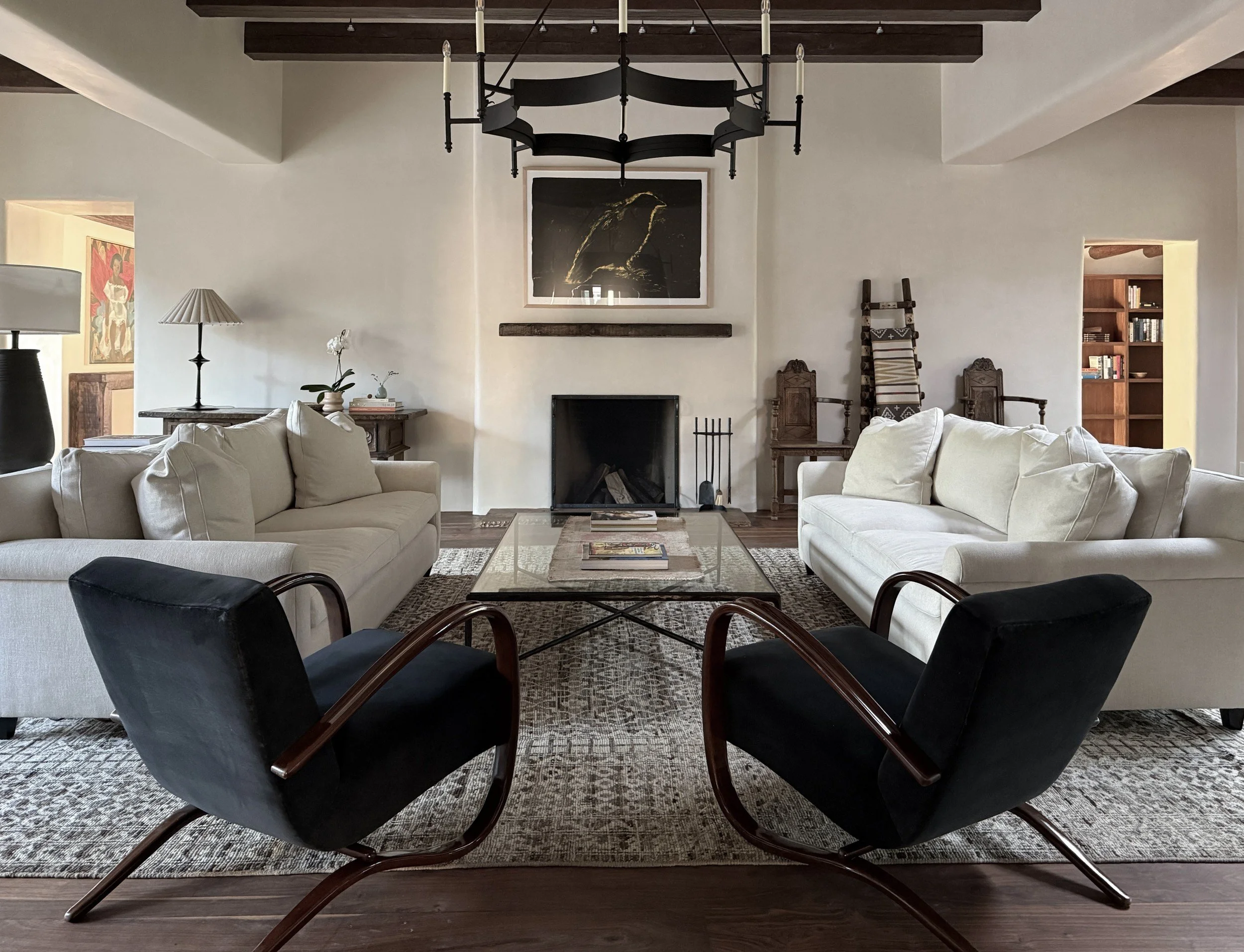 weekend-retreat-01-living-room-fireplace.jpg