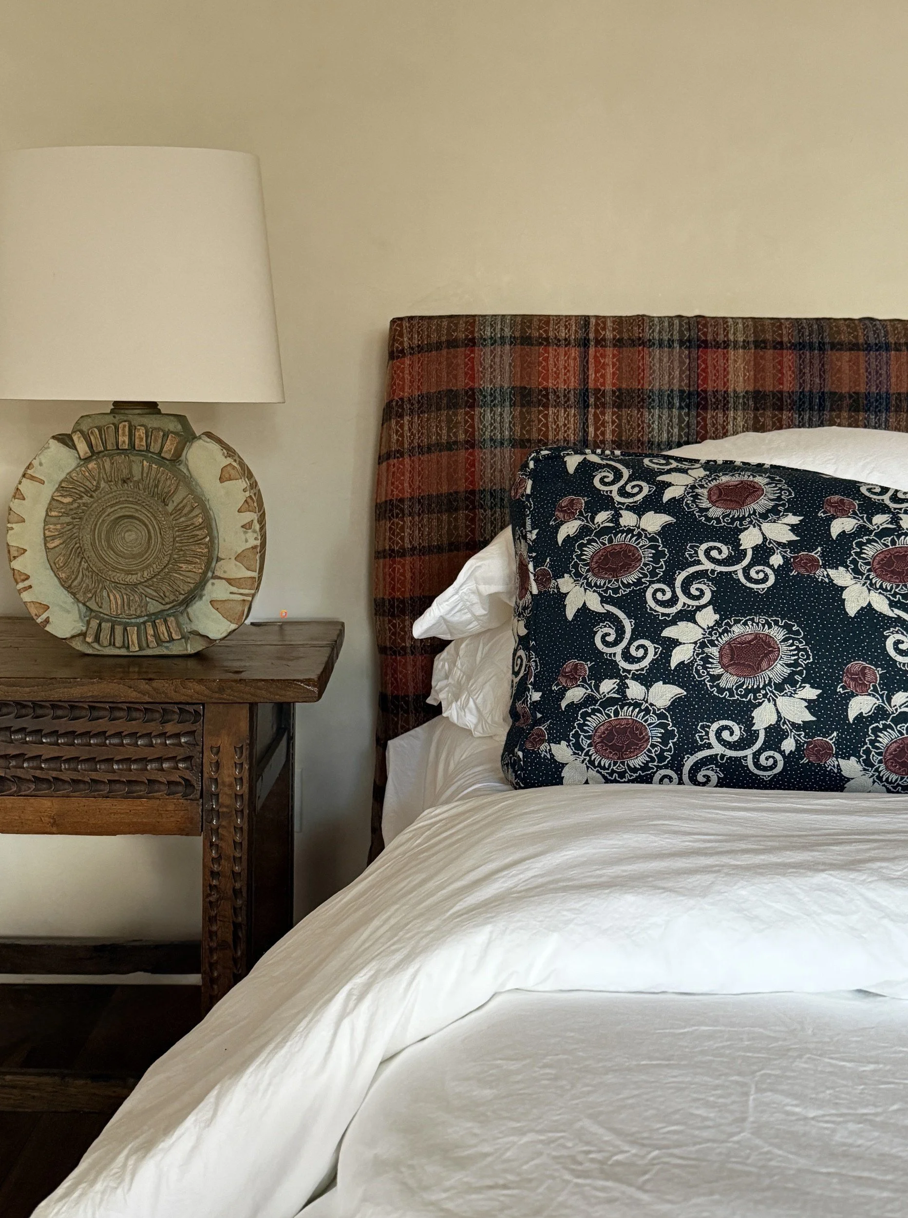 weekend-retreat-04-primary-suite.jpg