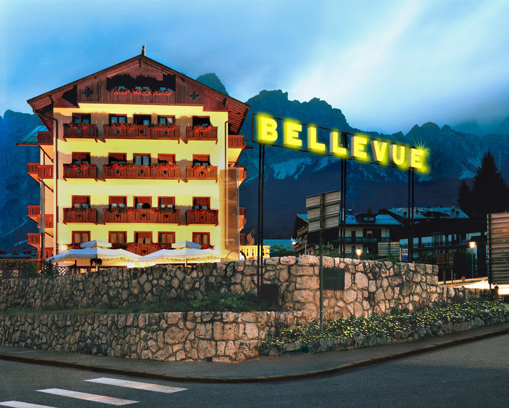 7. Bellevue, Cortina d'Ampezzo, 2010, lightbox, 135 x 165 x 12,5 cm, ed. 1:3.jpg