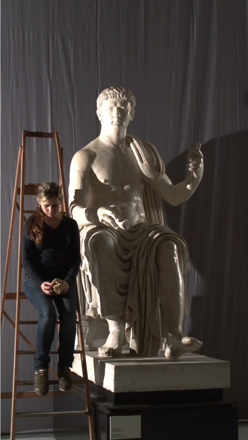 6.  Dependencia Mutua, 2009, video HD, monocanal, stereo, digital file & DVD, 6’, Museo Archeologico Nazionale, Naples.jpg