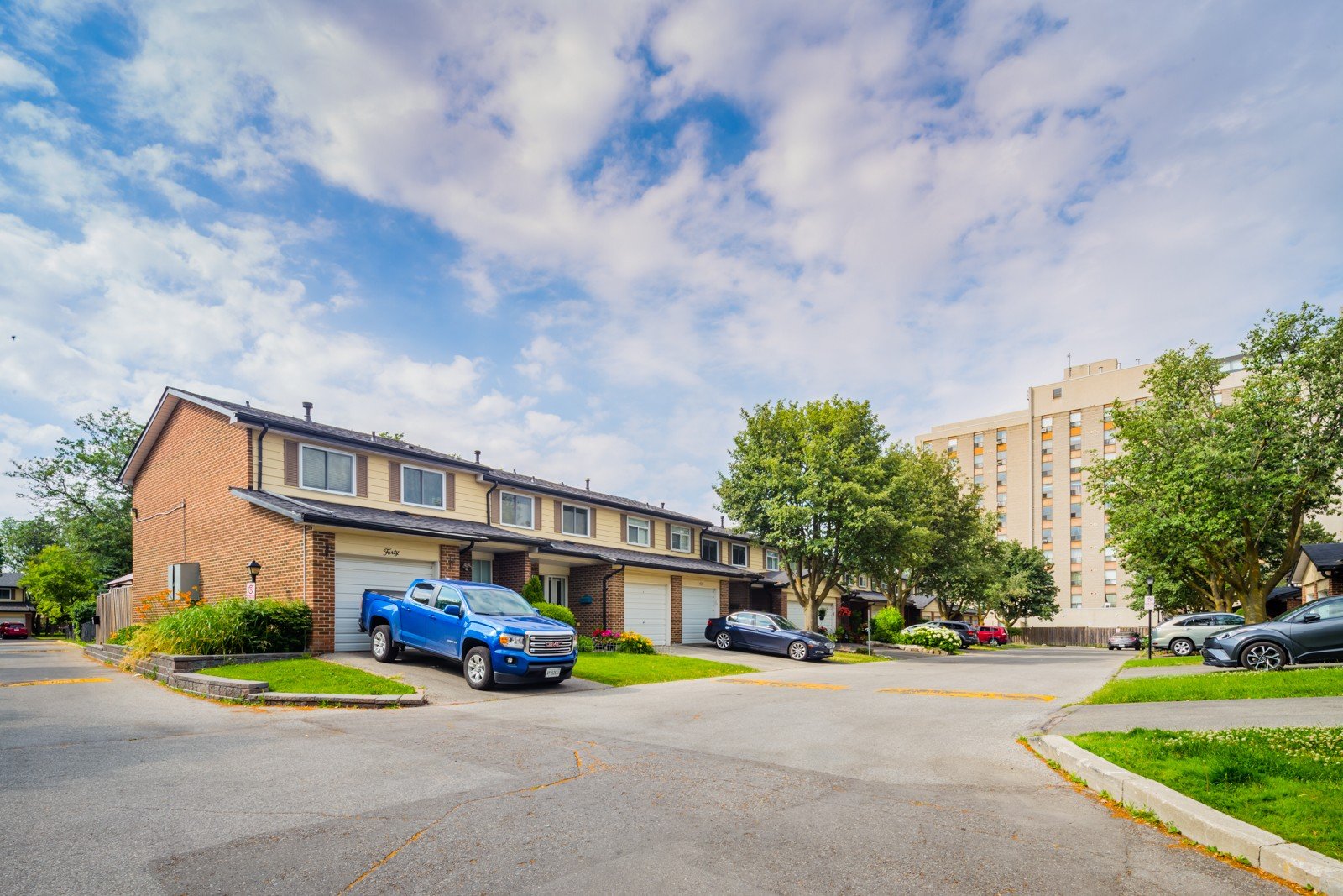 Semi-detached townhome units in Brampton, Ontario.
