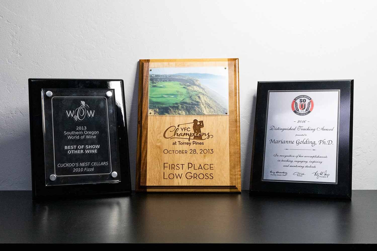Oak Wood Plaque - Kailua Trophy & Engraving