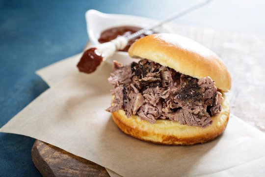 brisket sandwich.jpeg