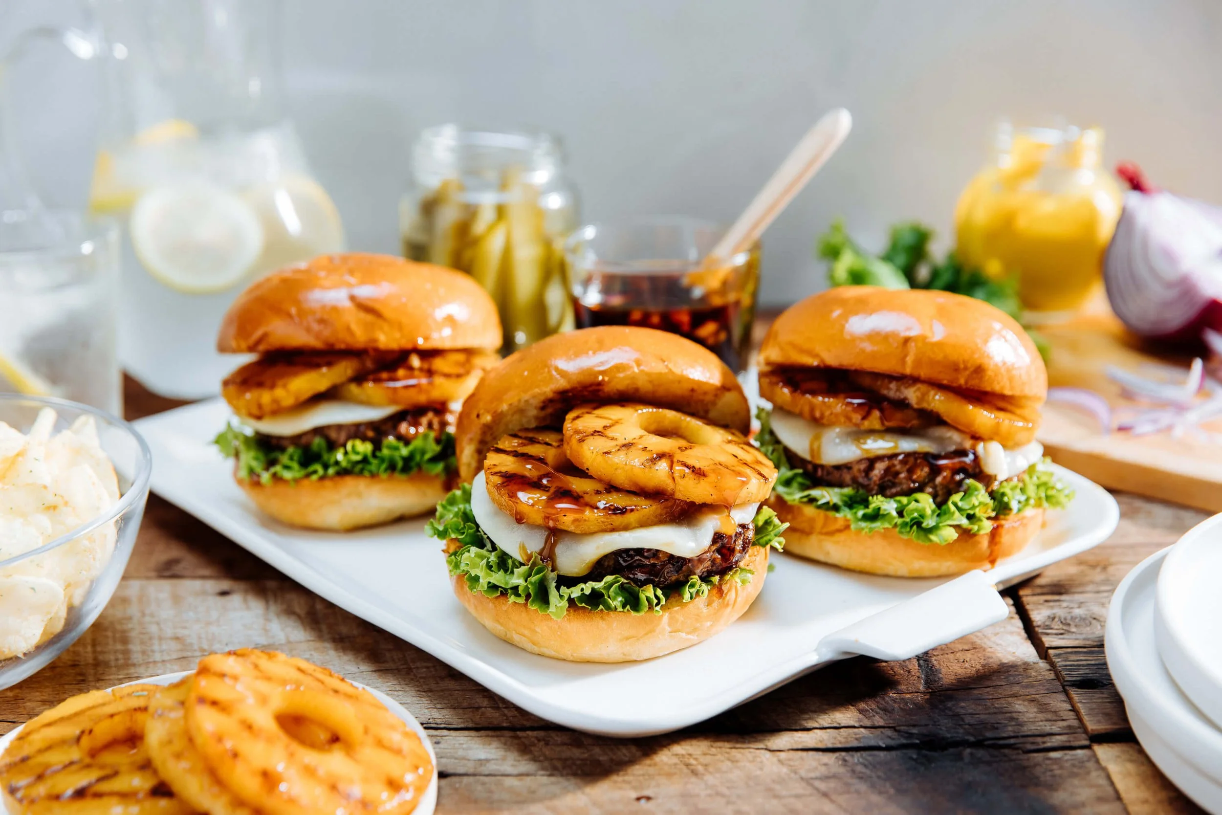 maui burger.jpg
