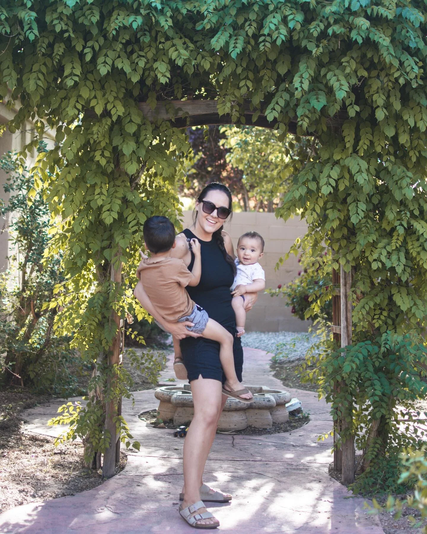 Snapping a photo with the two that call me mama&hellip; this is not a easy thing to do. 😅

&ldquo;The days are long but years are short.&rdquo; The most clich&eacute; thing people say. But it&rsquo;s clich&eacute; for a reason. It&rsquo;s the true. 