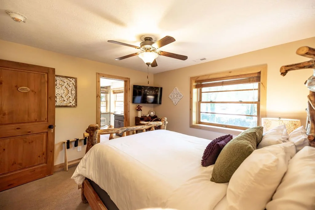Wasatch Wildflower - Queen Downstairs Bedroom