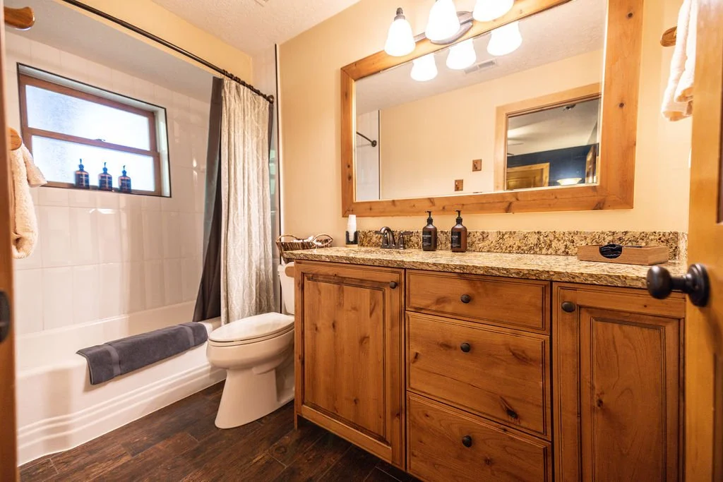 The Beehive Ensuite Bathroom