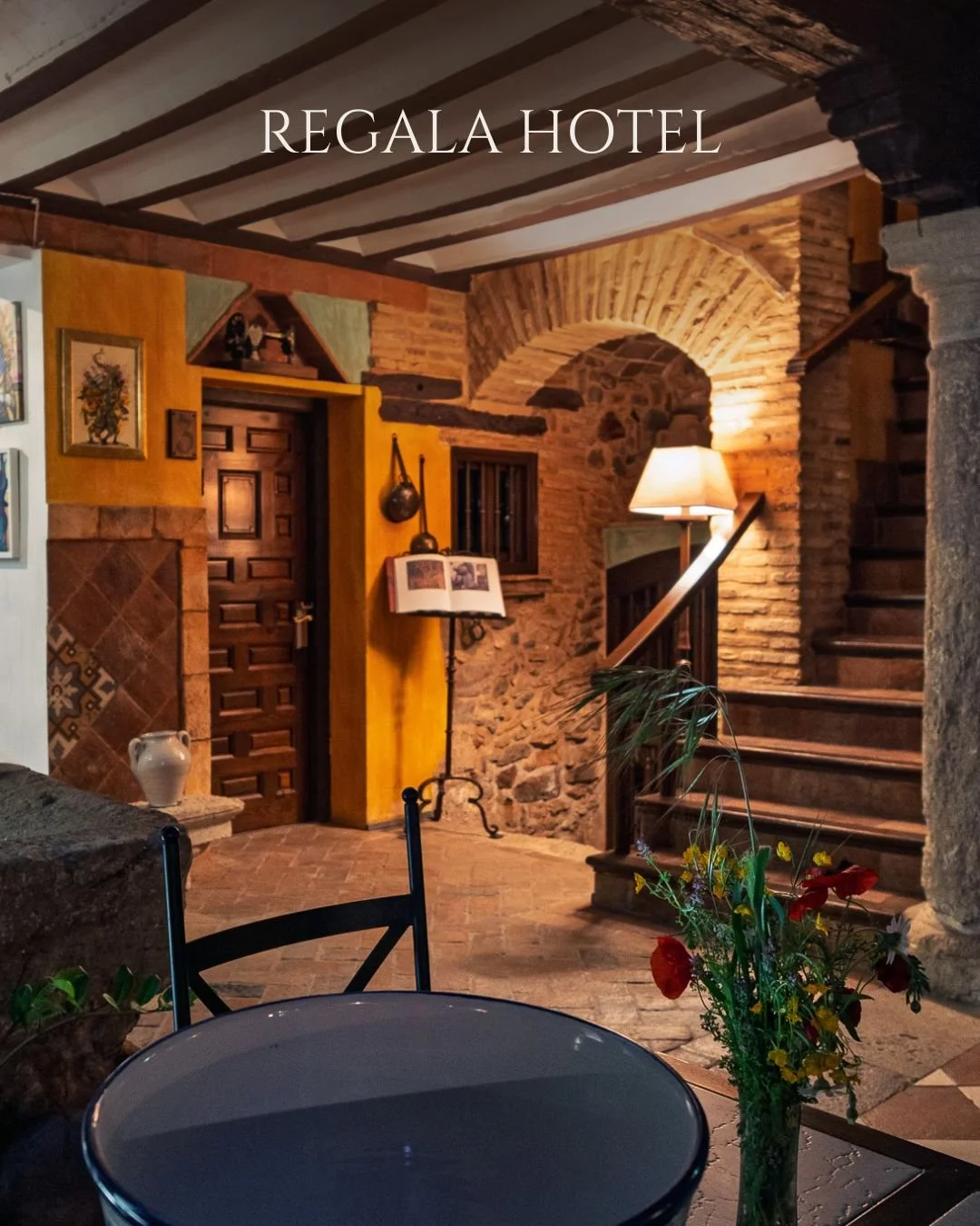 🎁 Hay regalos que se disfrutan dos veces.

Primero, cuando los entregas. Y despu&eacute;s, cuando se viven.

En La Casa del Rector, puedes regalar bienestar, calma y momentos especiales con nuestros bonos regalo de hotel, spa o experiencias de relax