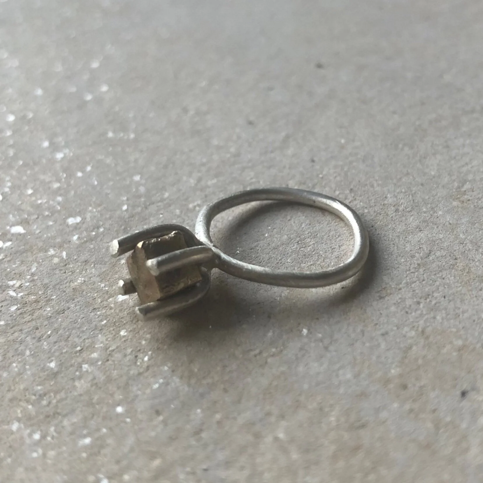 112503E5-F87B-4318-AE98-CD1F77859323