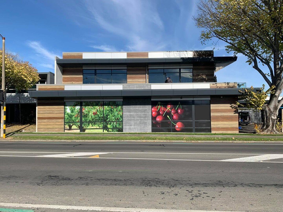 Spot the Window Cleaner! 🕵🏻&zwj;♀️🔎💭

We use our PureWash cleaning system for larger commercial buildings.  Visit our website for more information 👩🏼&zwj;💻 www.kingbcleaning.co.nz

#kingbcleaning #hawkesbay #hawkesbaynz #hawkesbayallday #hawke