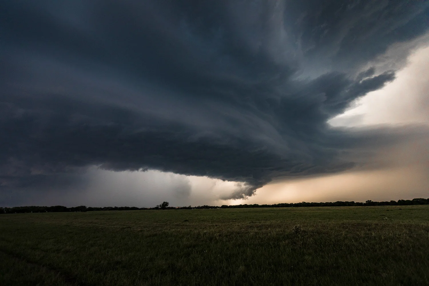 Stormchase_structure_clouds-large.jpg