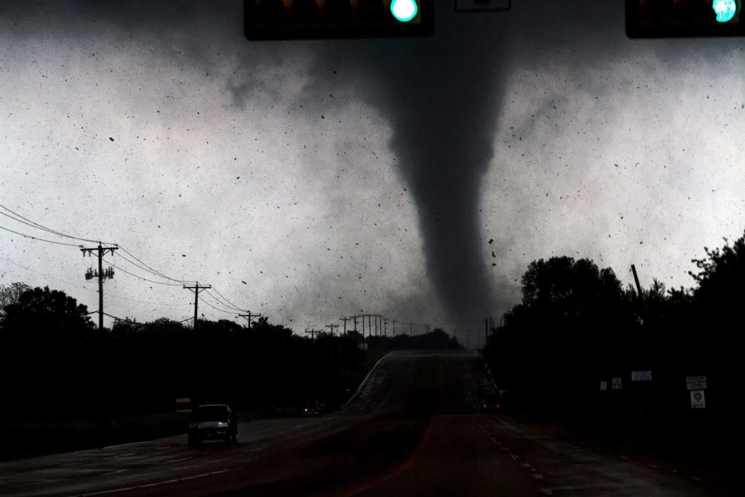 Stormchase_tornado_debris.jpg