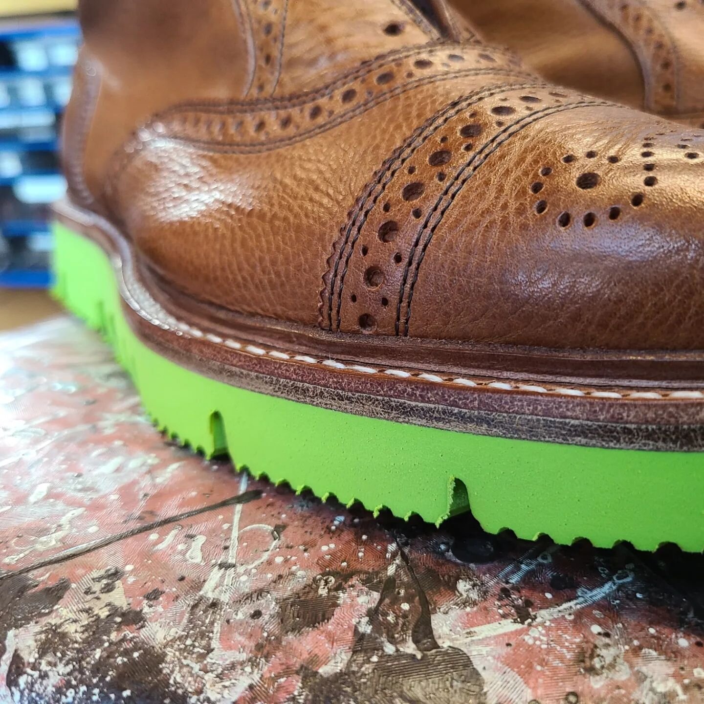 Huge transformation! Rebuilt the bottoms of these @allenedmonds Hamiltons for comfort and obviously...STYLE. These bright green wedge style soles are made by @vibram to be some of the most comfortable you can stand in. 

@allenedmonds @vibram 
@vinta