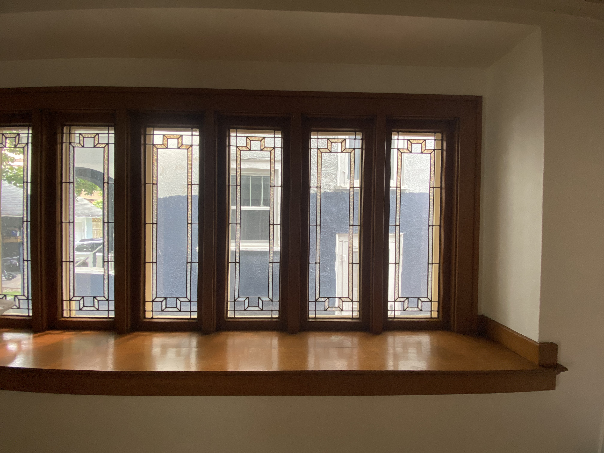 dining room window detail