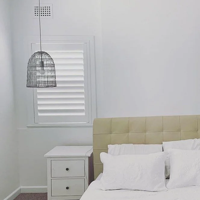Plantation Shutters Sans Souci | White 
.
.
.
.
.
Socials: @pageonestudios 
#blinds #plantationshutters #awnings #homeowners #builders #newbuild #homerenovations #homeinterior #interiordesign #interiorstyling #windows #windowdressing #sydneyplantat