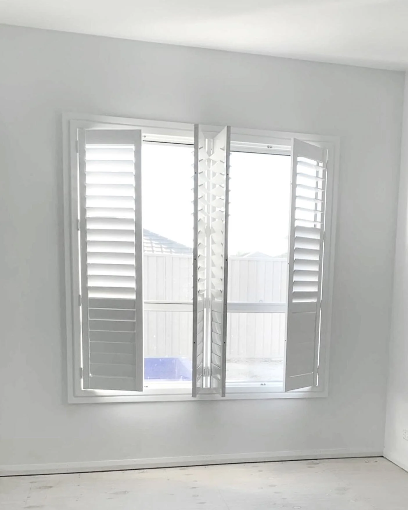 Plantation Shutters Harrington Park | White 
.
.
.
.
.
Socials: @pageonestudios 
#blinds #plantationshutters #awnings #homeowners #builders #newbuild #homerenovations #homeinterior #interiordesign #interiorstyling #windows #windowdressing #sydneypl