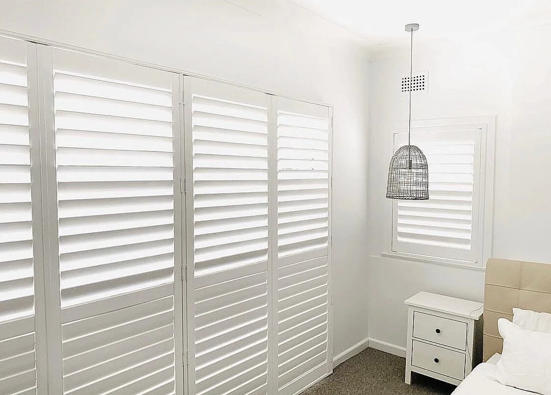 Plantation Shutters Sans Souci | White 
.
.
.
.
.
Socials: @pageonestudios 
#blinds #plantationshutters #awnings #homeowners #builders #newbuild #homerenovations #homeinterior #interiordesign #interiorstyling #windows #windowdressing #sydneyplantat