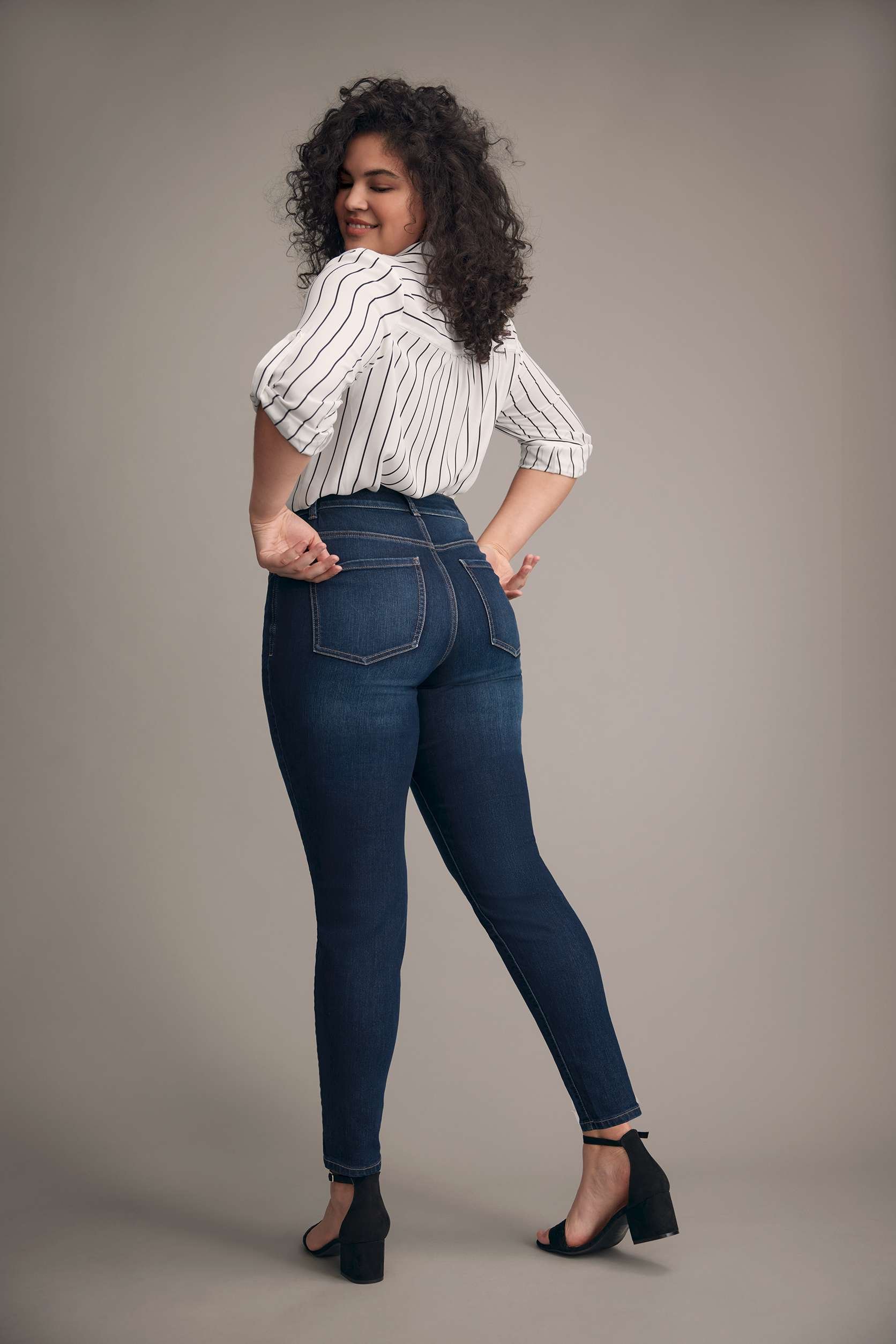 07_EVERFLEX_SUPSKINNY_PLUSCURVY_052.jpg