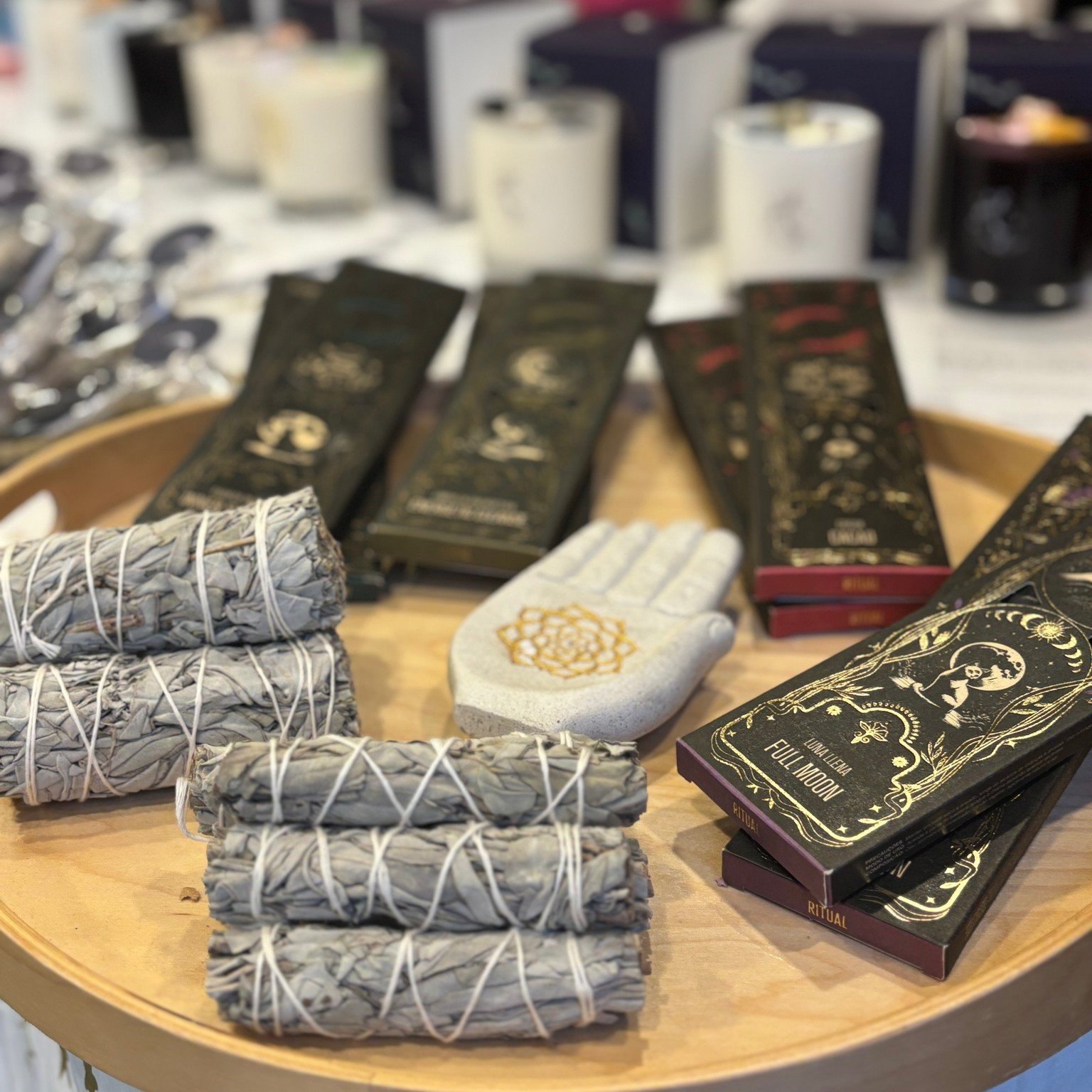 Which smudge sticks are our bestsellers? 

Our high quality, ethically sourced white sage mini smudge sticks are always a favourite - they're the slender ones in the foreground of this pic.

Smaller, convenient and with an abundance of sage leaf they