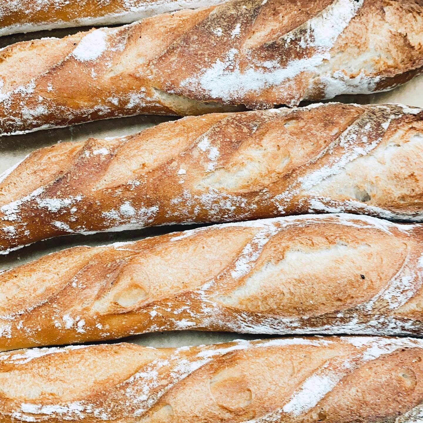 Weekend breads! 

Every weekend we get a delivery of freshly baked breads from the @sticky_fig_catering HQ including homemade baguettes, sourdoughs &amp; rustic multigrain loaves. 

#bread #breaddelivery #weekendbread #homemade #artisanbread #artisan