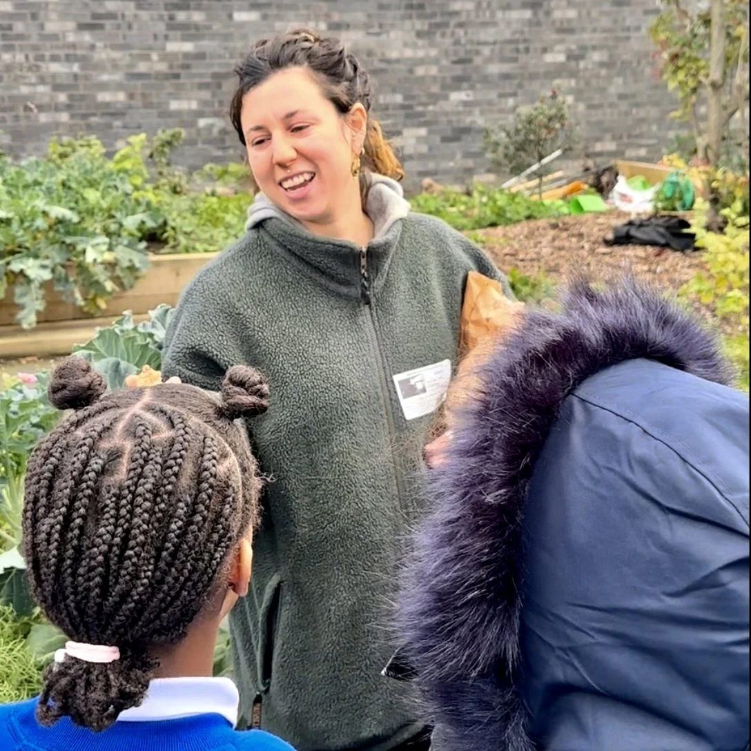 Rachael with Mandeville Schoolchildren