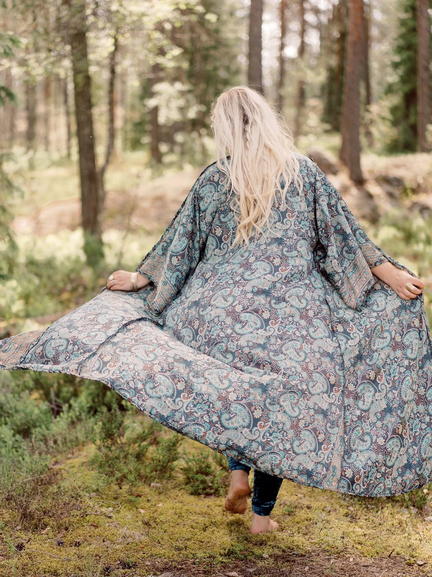 🧘🏼&zwj;♀️Koen oman joogaharjoitukseni todella henkil&ouml;kohtaisena, jos en jopa pyh&auml;n&auml;. Mulle on todella t&auml;rke&auml;&auml; mink&auml;laisen henkil&ouml;n ohjaukseen haluan osallistua. Ohjaajan t&auml;ytyy tuntua sallivalta ja lempe