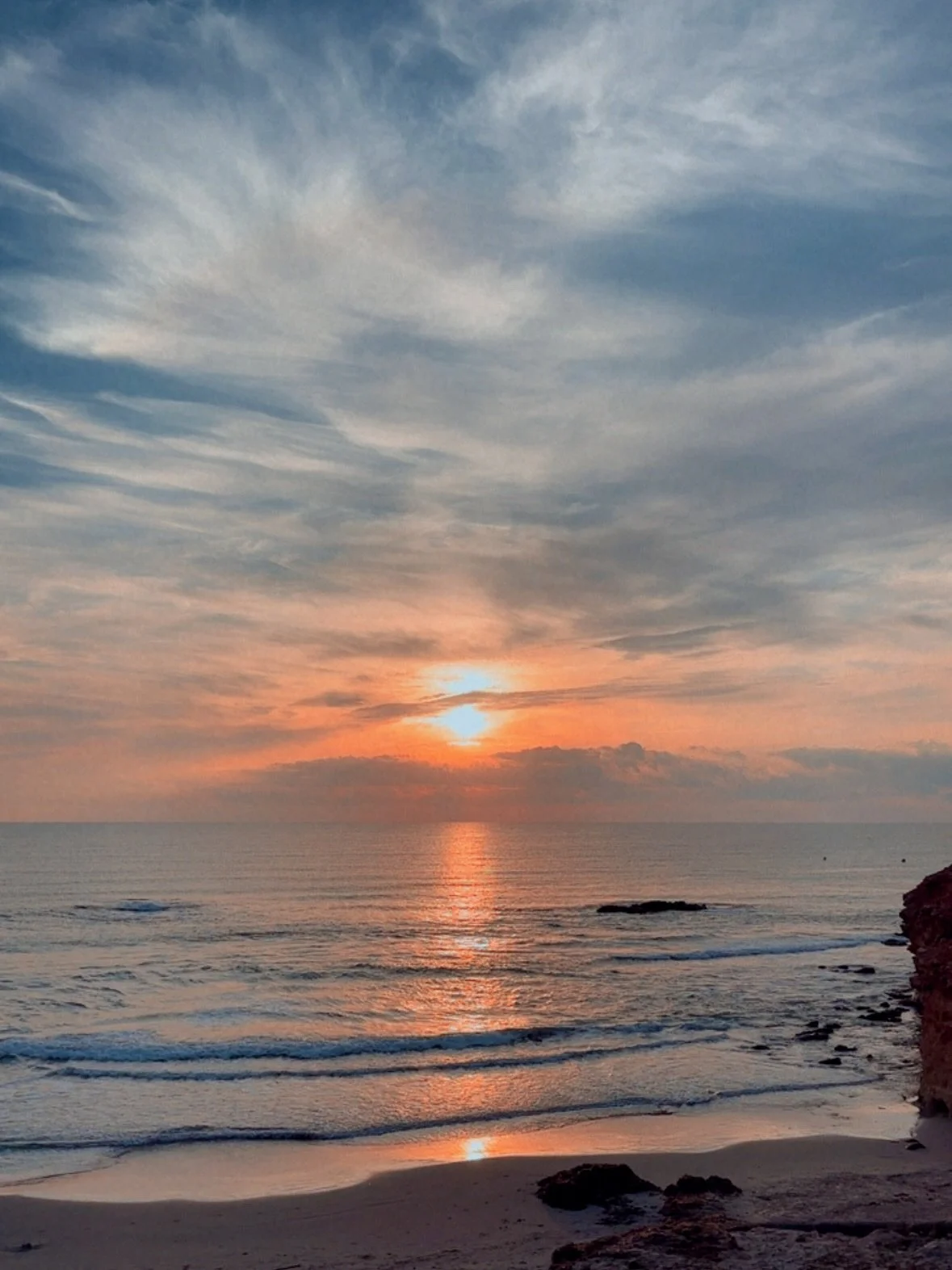 There’s a moment, just before the sun disappears, when everything softens - the light, the air, even the thoughts.
There’s a space between inhale and exhale, where earth and sky meet.
And in that space creation breathes itself into being