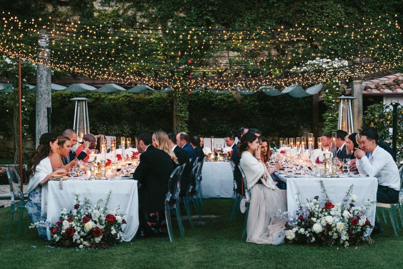 Happy Anniversary @trobbins2 @jon_d_martinez! 🇮🇹Your wedding will always be one for the record books. 

Photo: @purewhite_photography 
Flowers: @fluidadesign 
Lighting + DJ: @kaleydo.official 
Venue: @belmondvillasanmichele 
.
.
.
. 
#belmondpro #i