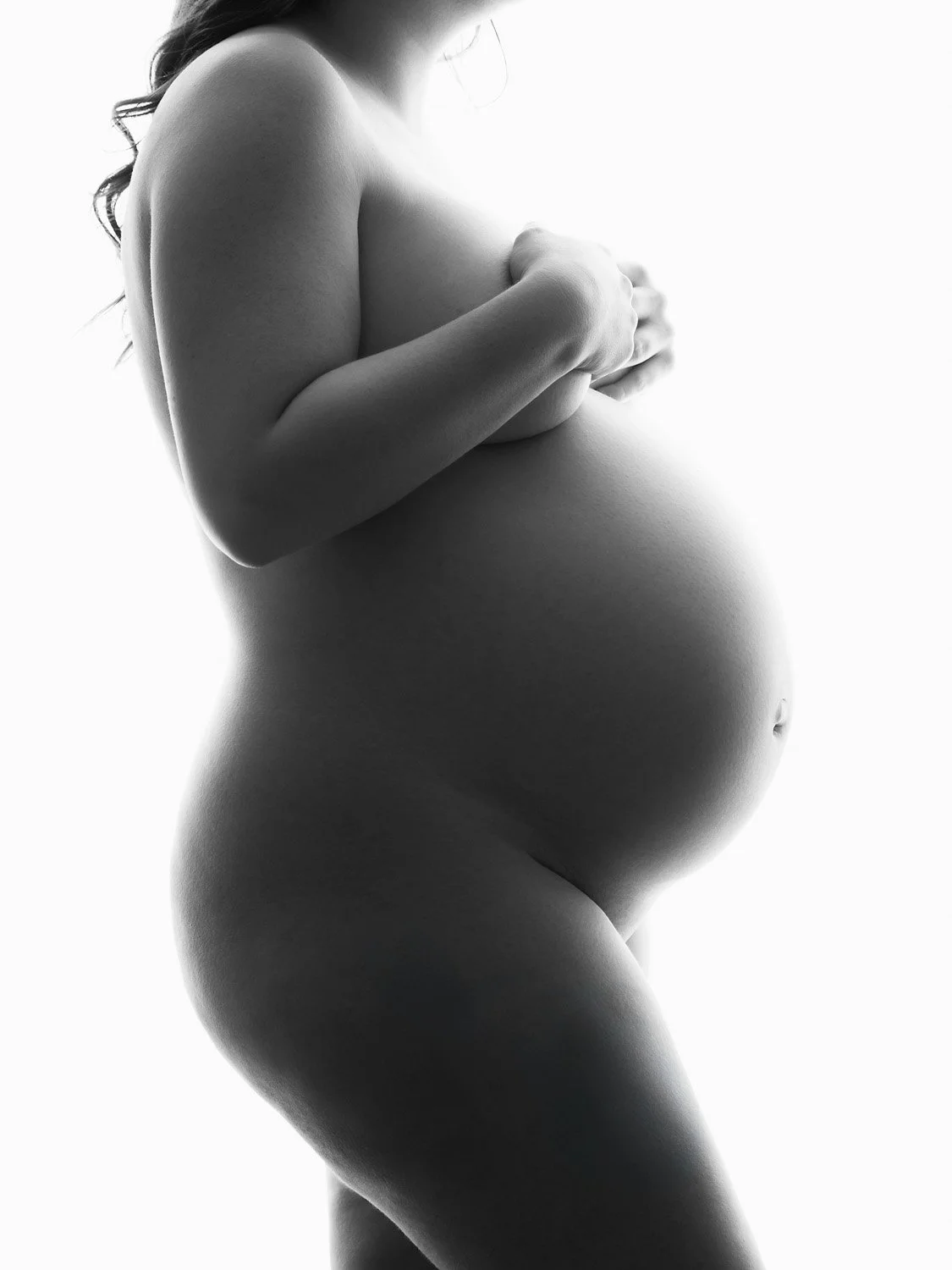 black white maternity pregnancy  photoshoot