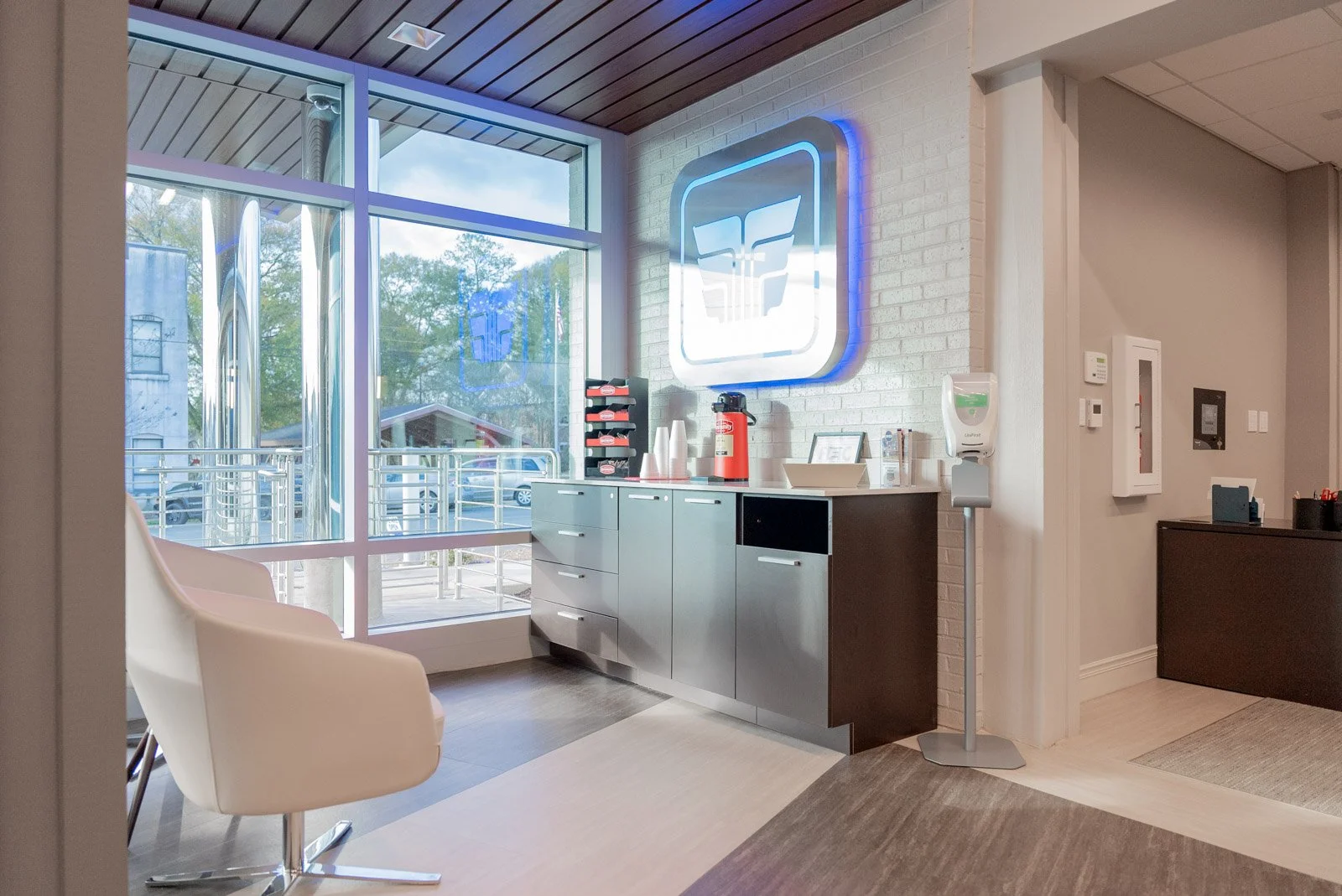 First Guaranty Bank - Complete - For-WEB-1036.jpg