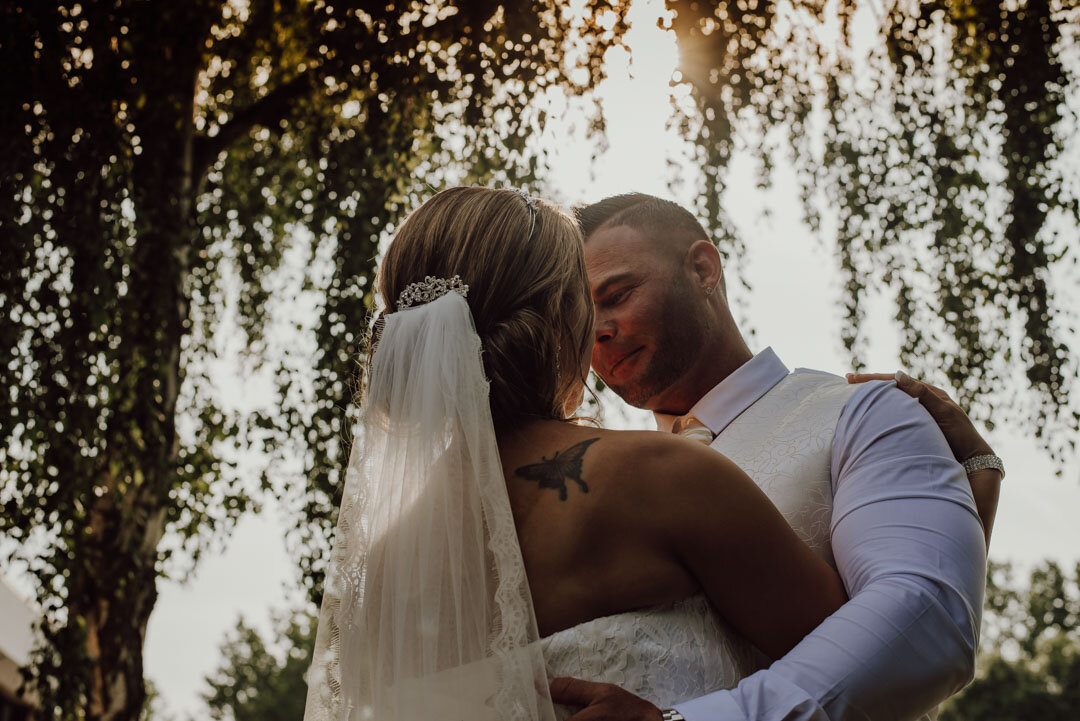 Holiday Inn Peterborough wedding photo sand wedding ceremony