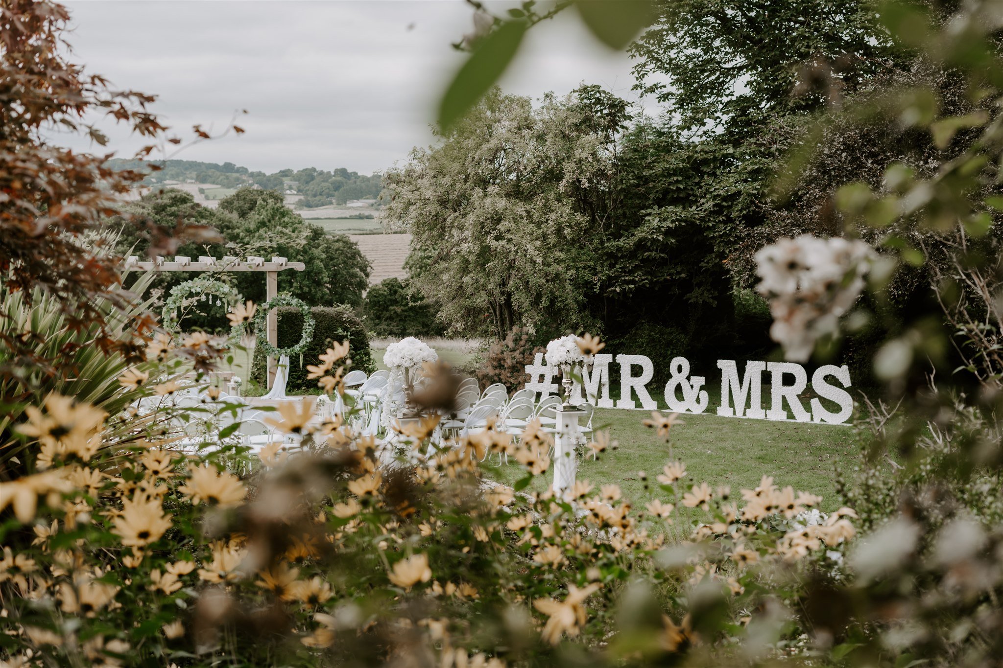 Shottle Hall wedding outdoor ceremony