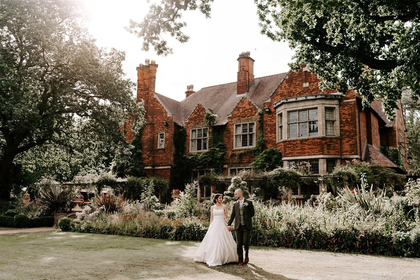 Amber &amp; Kuba at the beautiful @moxhullhall 

#ukweddingphotographer #moxhullhallwedding #midlandsweddingphotographer #leicestershirewedding #rutlandwedding #eastmidlandsweddings #birminghamweddingphotographer