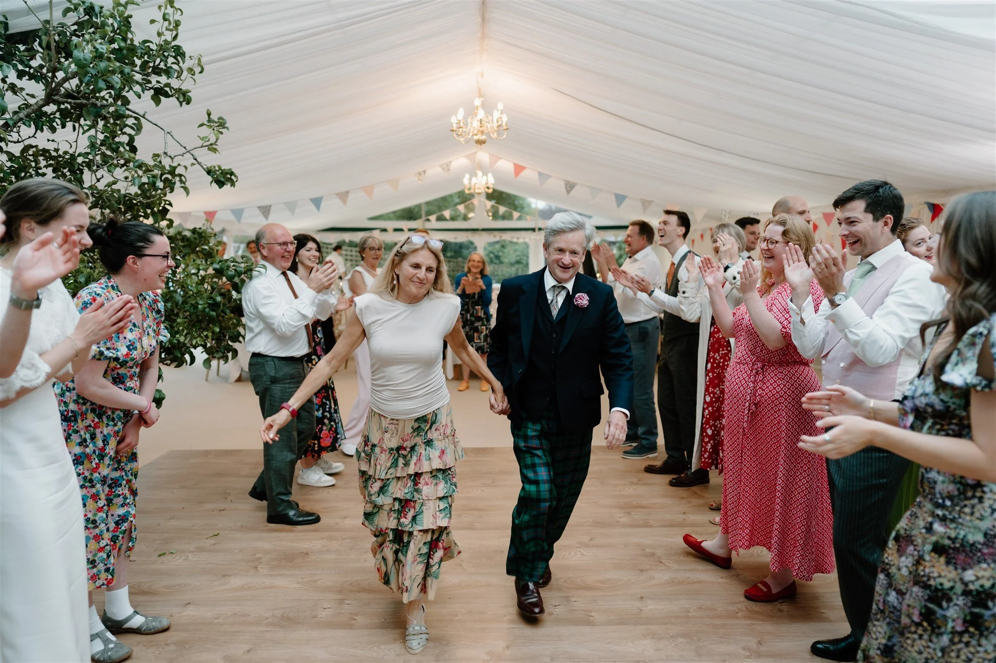 Marquee wedding photographer Rutland_00118.jpg