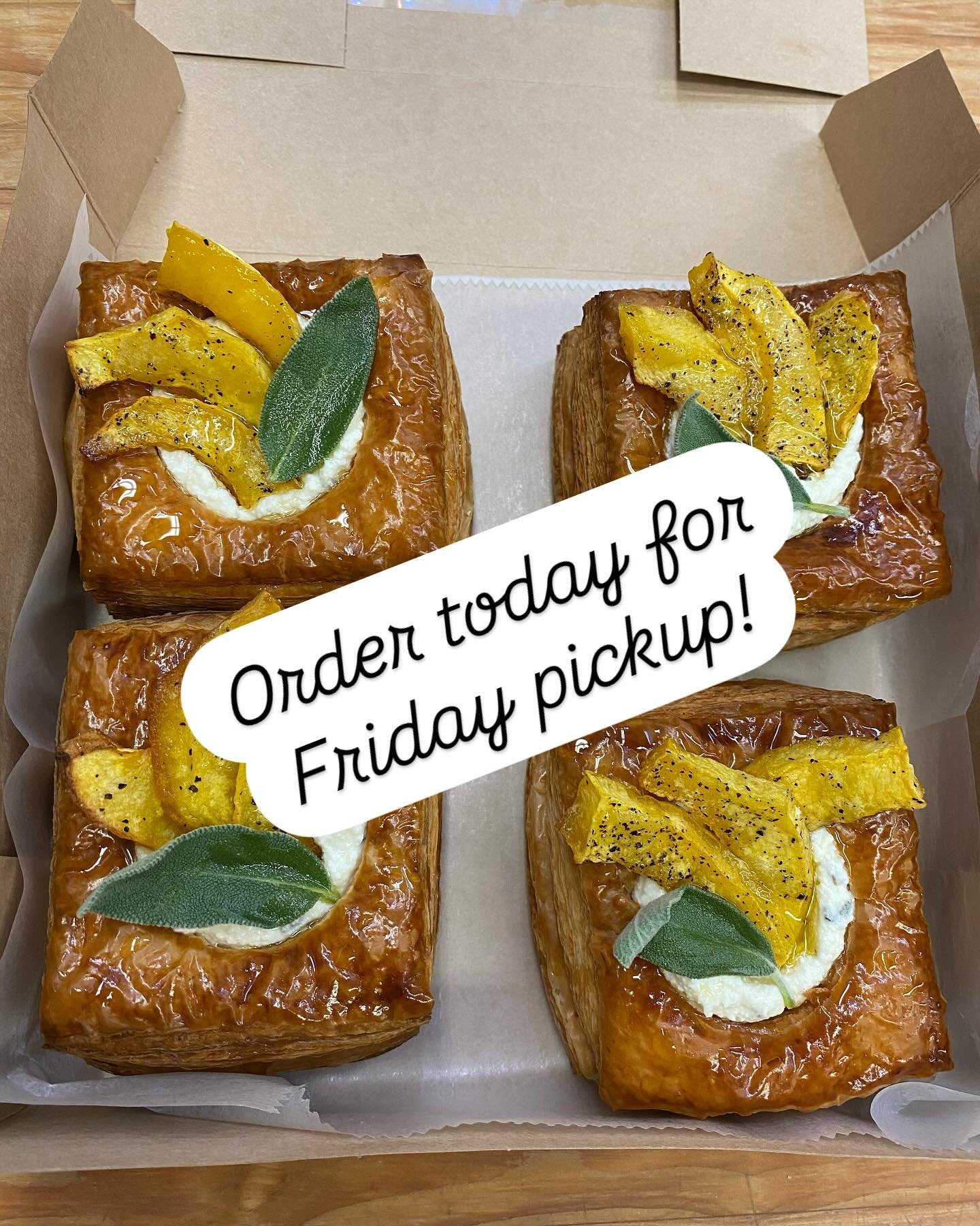 Have you tried our savory danish with whipped ricotta, sage and roasted acorn squash? Order by the end of today to include this yummy treat in your Friday Bakery Box, pickups Friday 12-5pm. 🍂