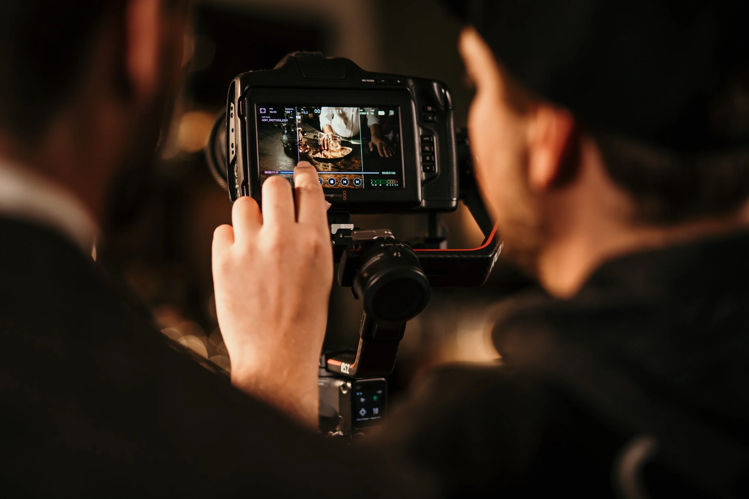 Max von Get Flashed Media bei einem Social Media Dreh
