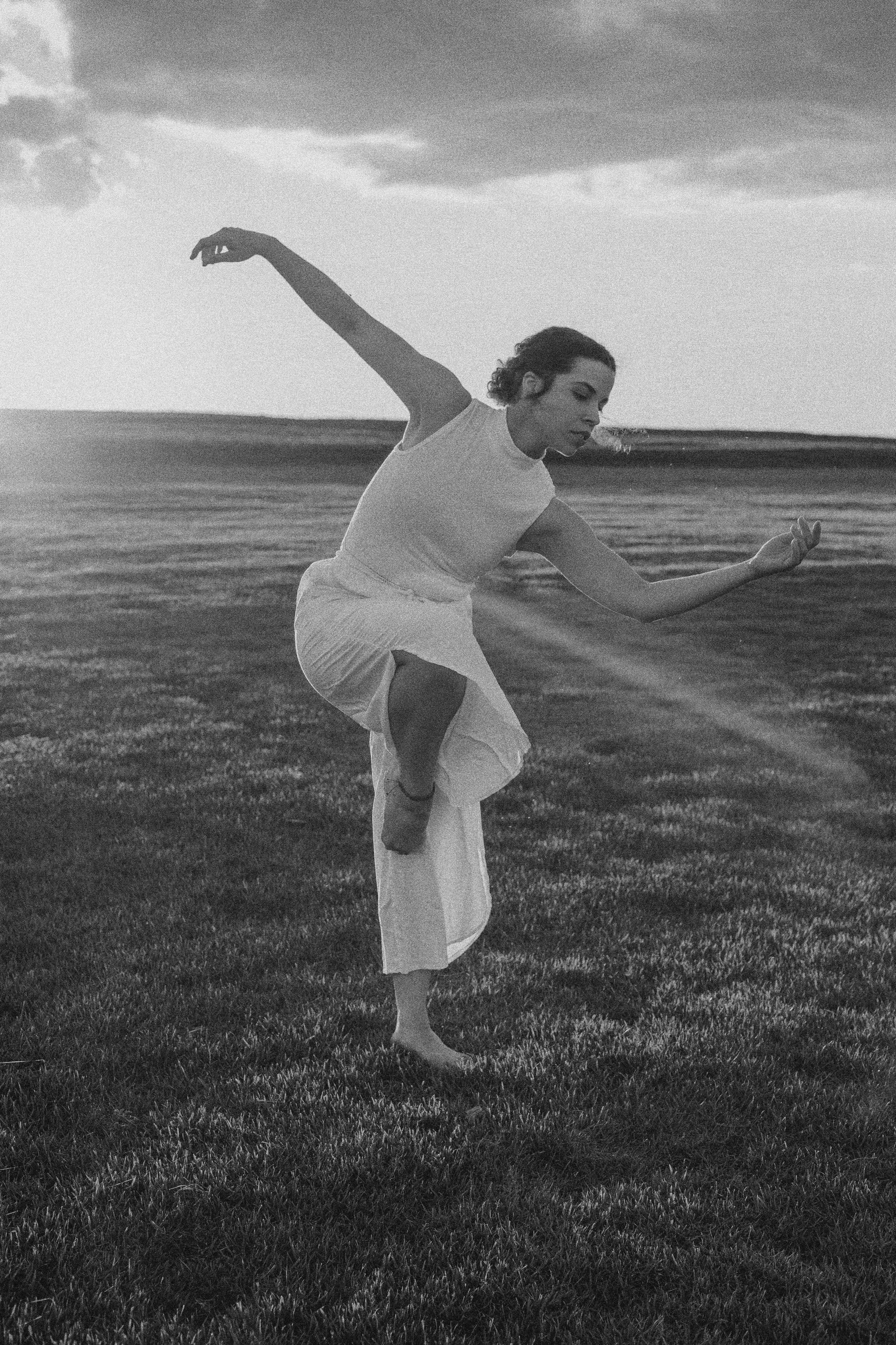 caroline-veronez-loV_aSewZjo-unsplash copy.jpg