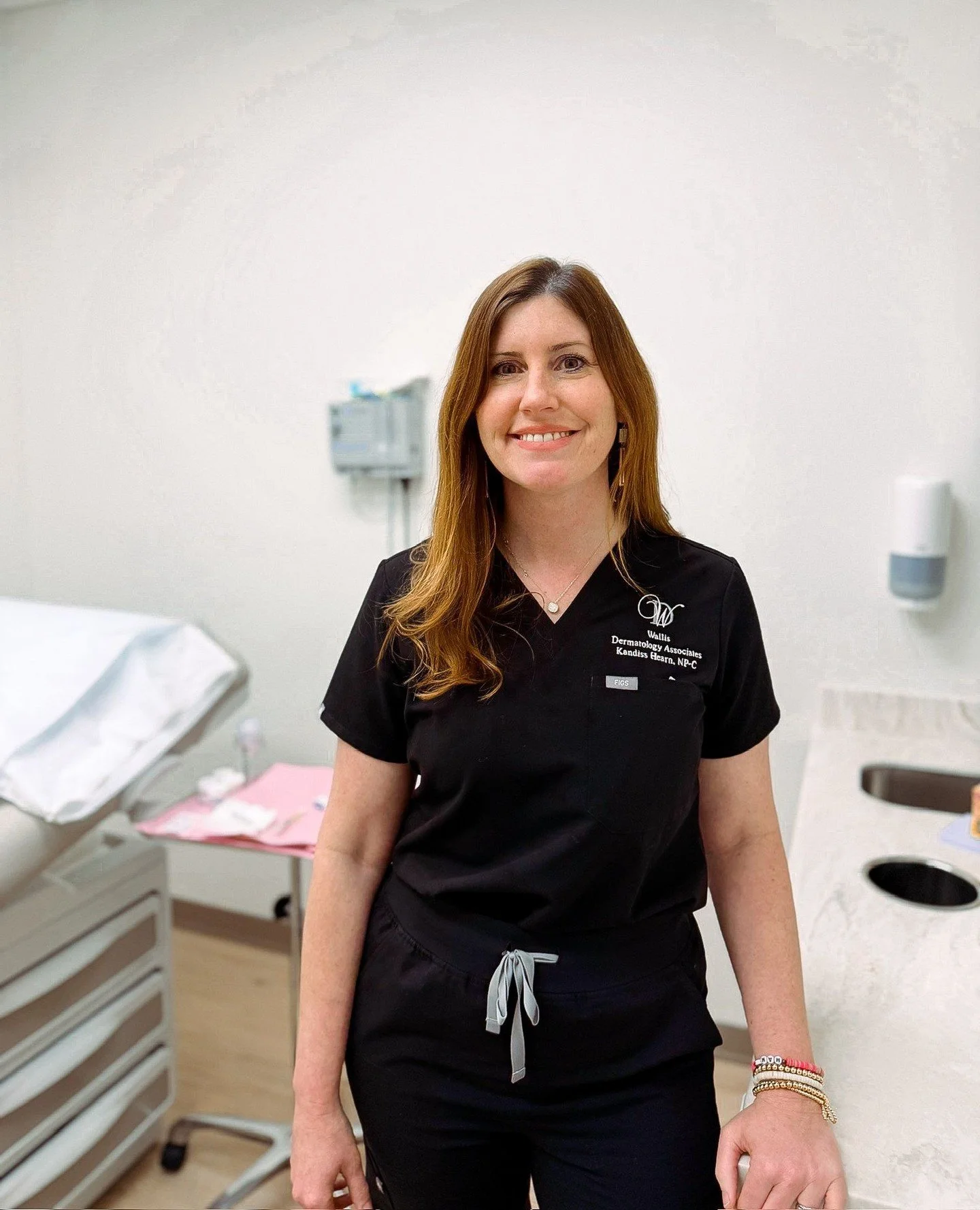 Ready to prioritize your skin health? Meet Kandiss Hearn, FNP-C! 🩺✨ ⁠
⁠
As a dedicated Nurse Practitioner on our team, Kandiss specializes in treating everything from acne and rosacea to mole removals and skin cancer screenings.⁠
⁠
Kandiss is curren