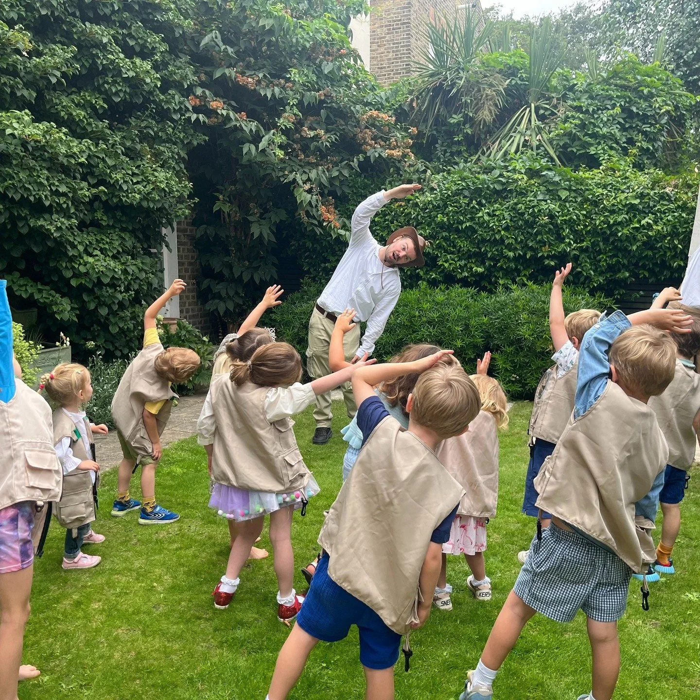 Spring is almost here, which means it's going to be the perfect weather for a #professorprankster party outdoors!🌞 Adventure awaits... 🌿

#childrensparties #kidsparties #birthdayparties #adventureparties