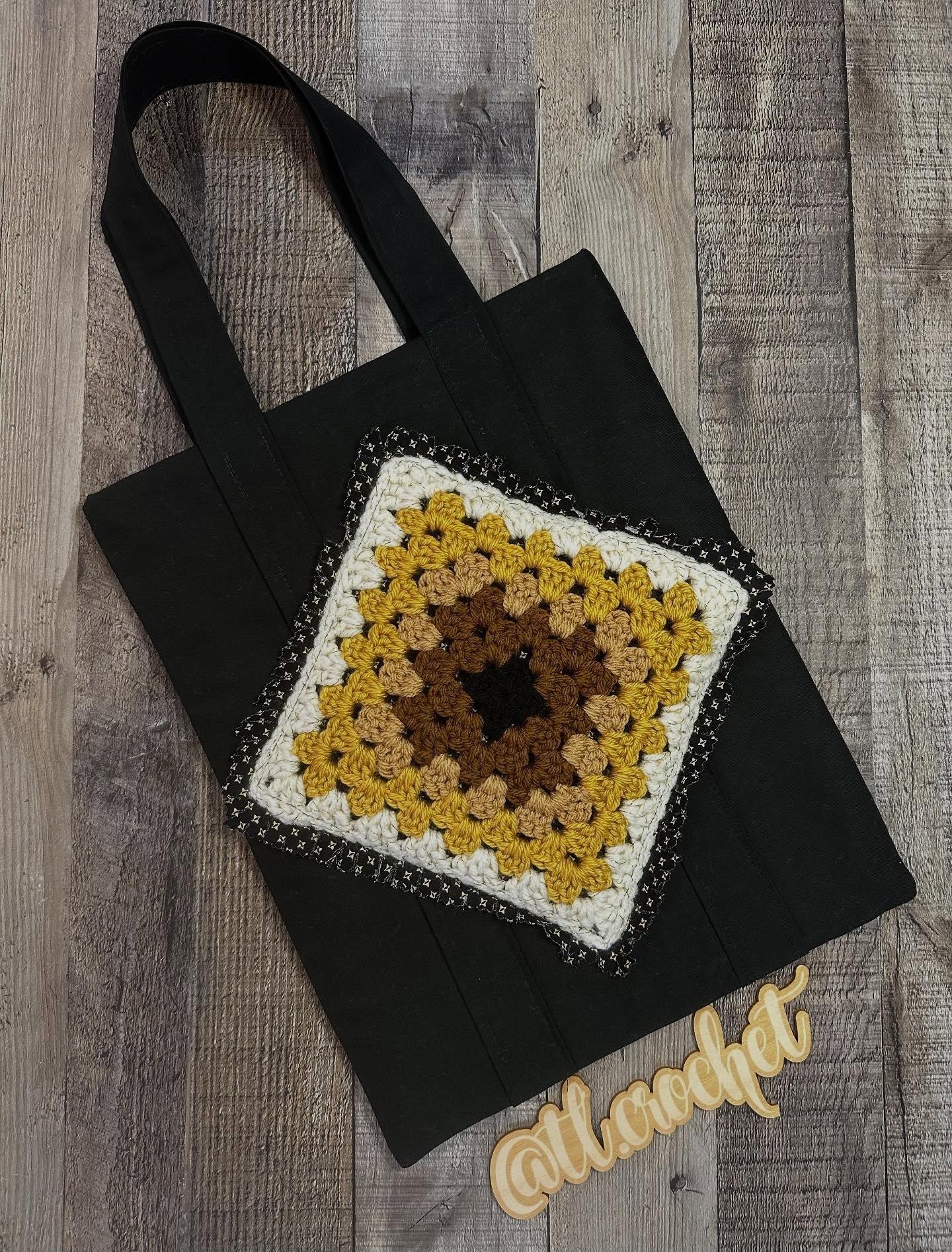 Over the summer I bought myself a sewing machine and have been a little obsessed trying to learn all the stuff I didn&rsquo;t pay attention to in HomeEc. You&rsquo;d never know my mom, both grandmas, and 2 aunts were impeccable seamstresses 😂
But to