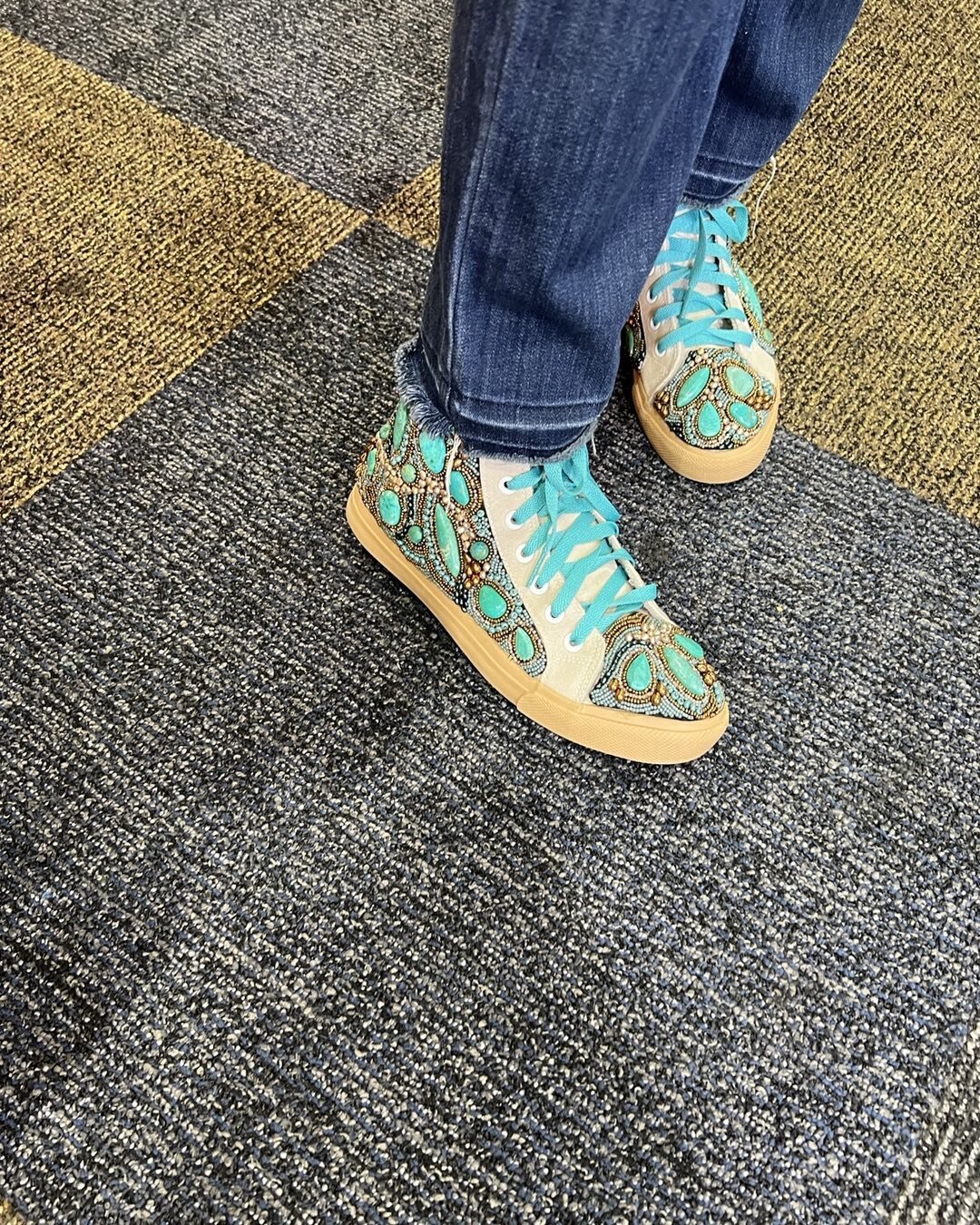 Seen!!! Anita Kozinko at Bead Fest wearing her awesome turquoise bead embroidery sneakers!  #beadembroidery #beadedobjects #lawrenceville #diyjewelry