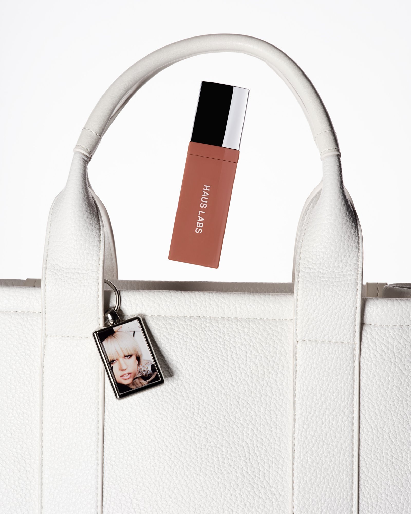 HL_AtomicShake_Social_BVN_Product&Bag_01.jpg