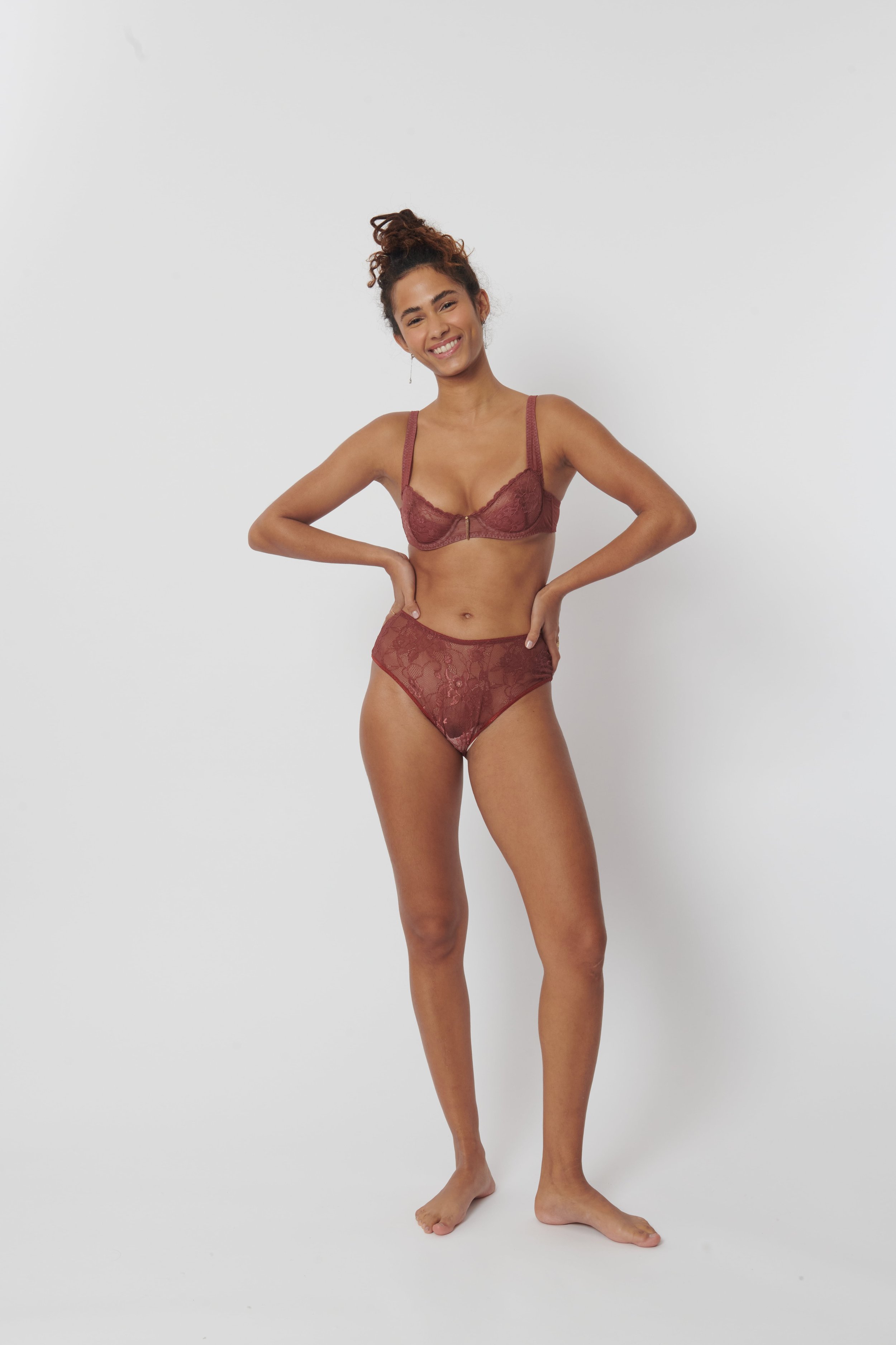 221121_NESSIAM1714-min.jpg