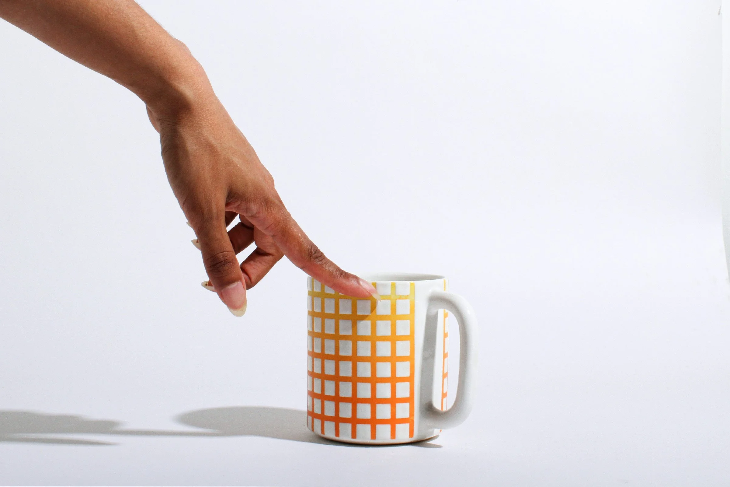NWR_GradientLatticeMug_Orange_2nd.jpg