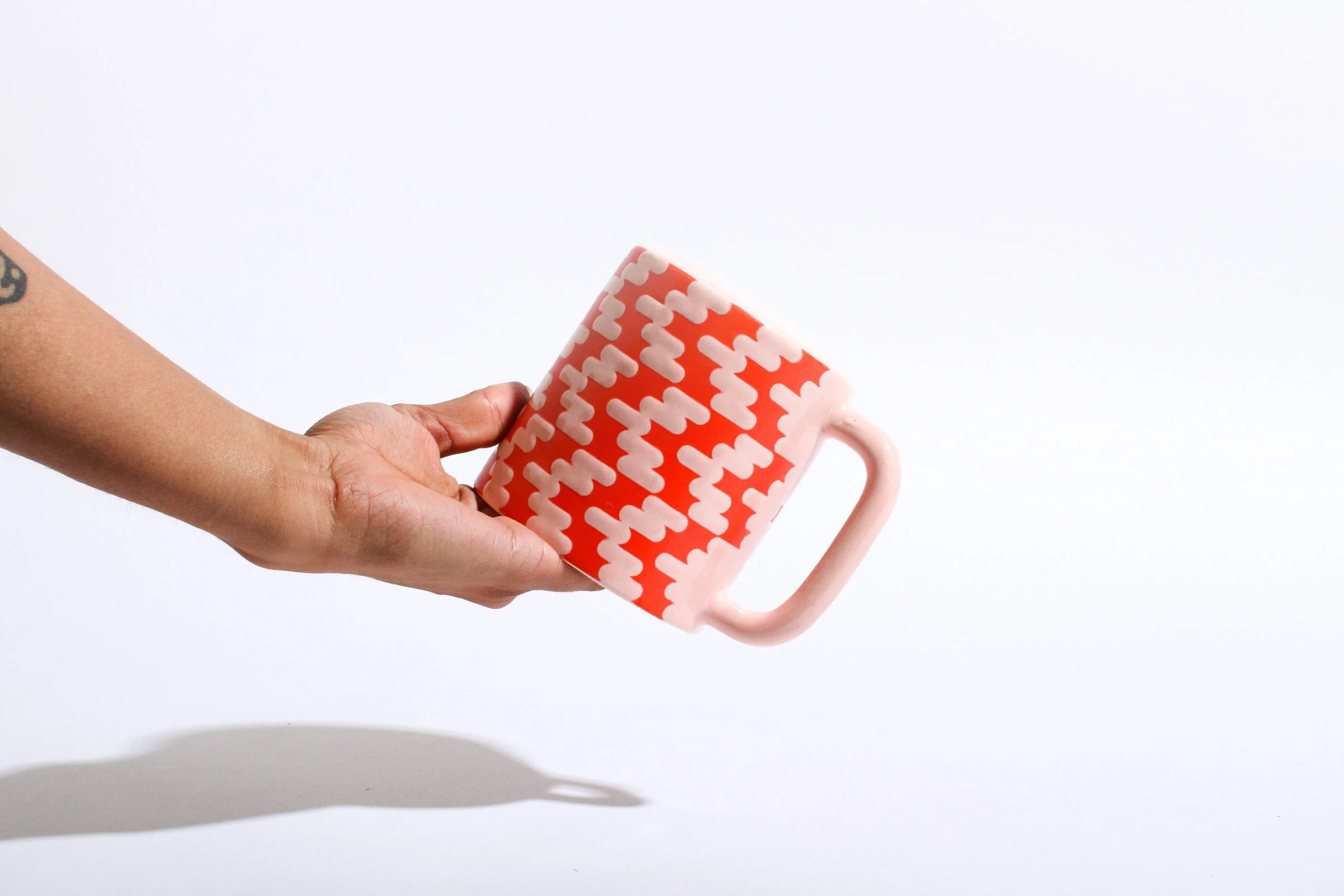 NWR_CapsuleMug_PinkRed-Second.jpg
