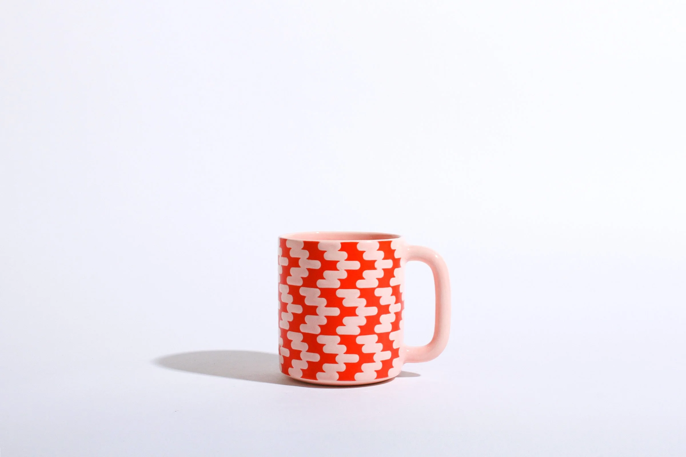 NWR_CapsuleMug_PinkRed.jpg