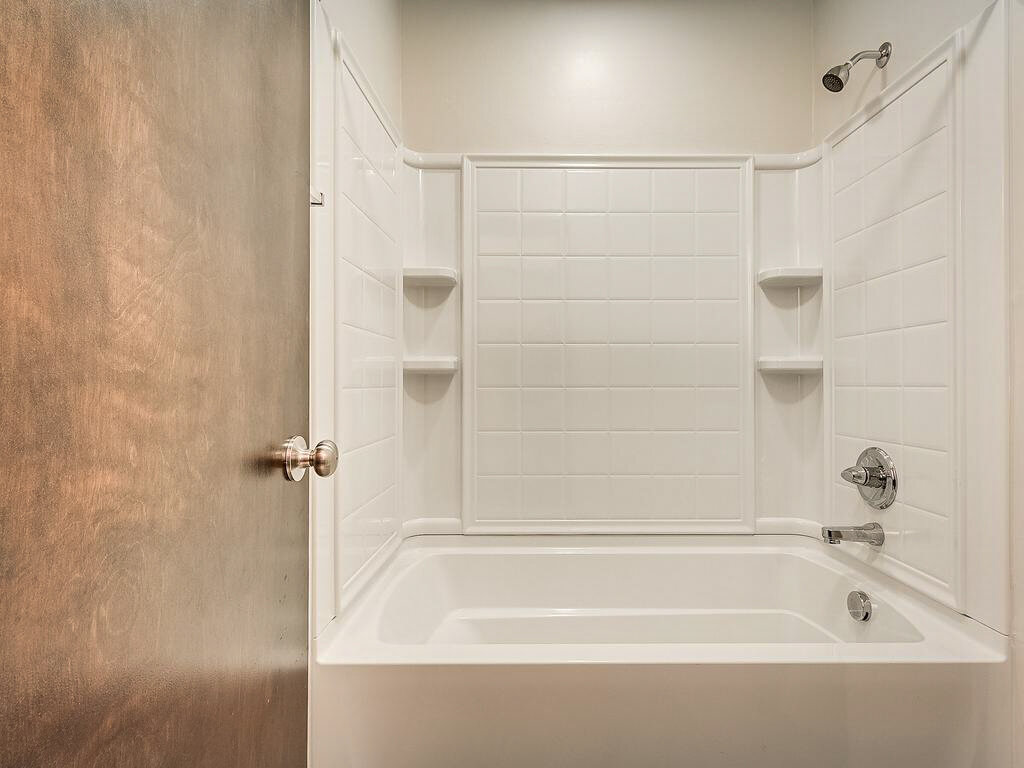 1220 SW 158-MLS-21-14.jpg